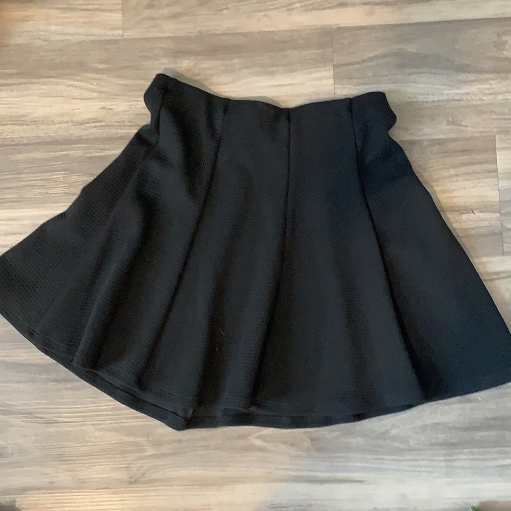 Black skater skirt